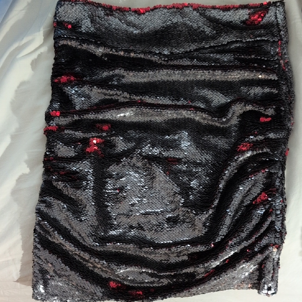 IRO Black and Red Sequin Mini Skirt Size 36